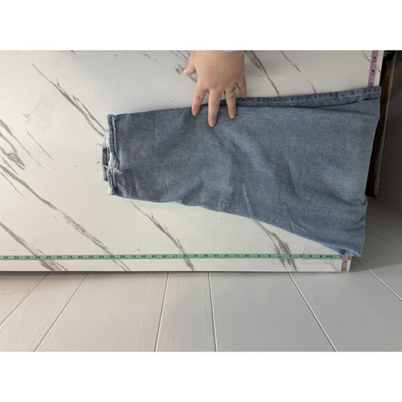 American Eagle Women's Medium Wash Mom Baggy Straight Jeans Size 22 - Picture 6 of 6